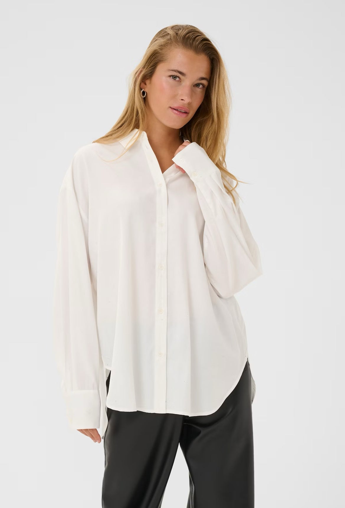 AIDA Button Up
