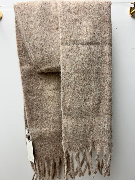 SOLMIA SCARF
