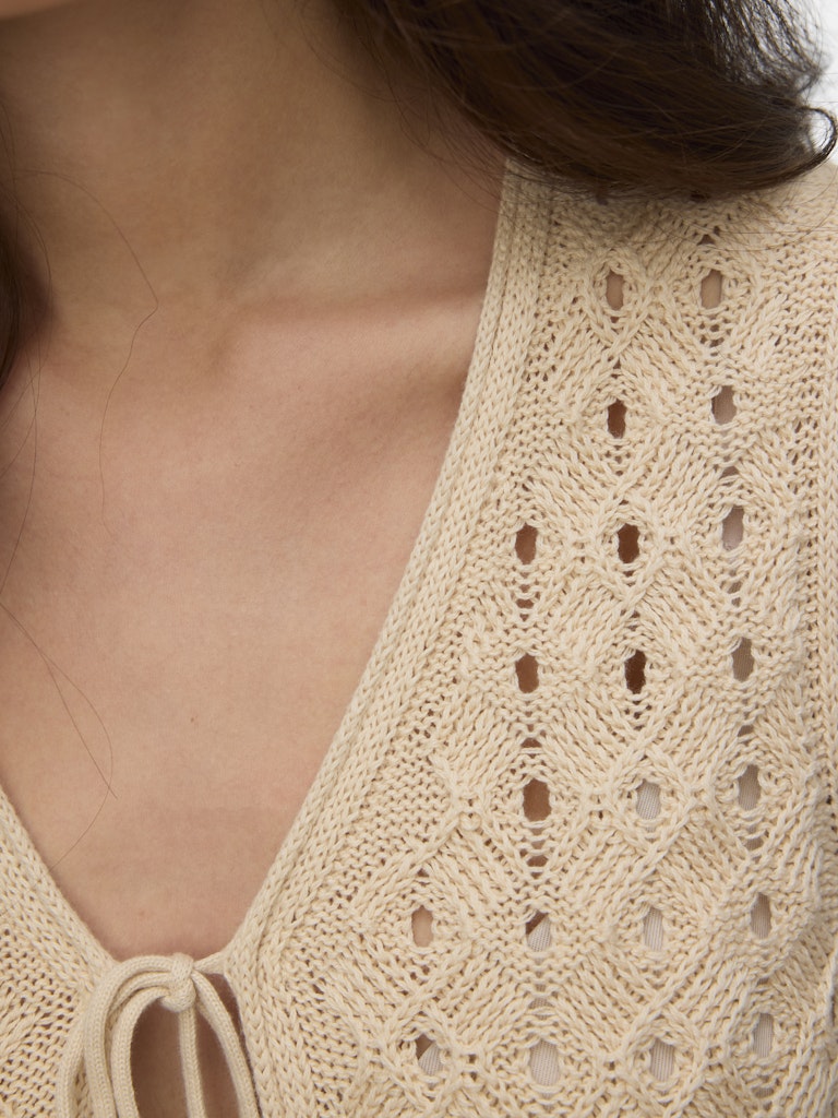 LIRA Crochet Vest