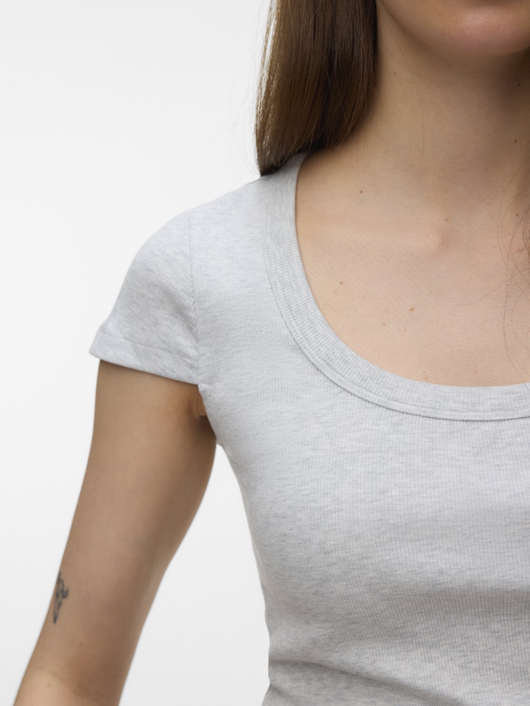 CHLOE - Scoop Neck Tee